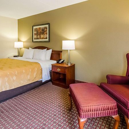 Quality Inn & Suites Lexington Near I-64 And I-81 Timber Ridge Eksteriør billede