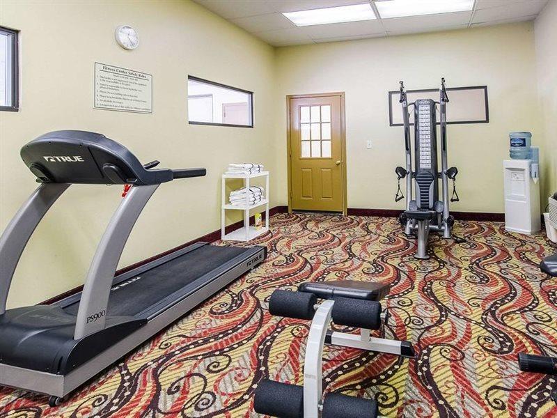 Quality Inn & Suites Lexington Near I-64 And I-81 Timber Ridge Eksteriør billede