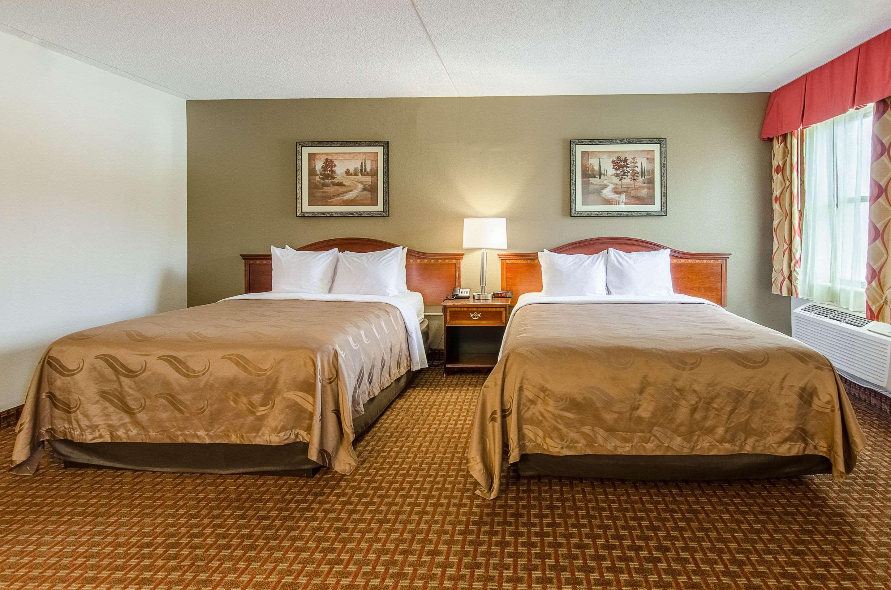 Quality Inn & Suites Lexington Near I-64 And I-81 Timber Ridge Eksteriør billede