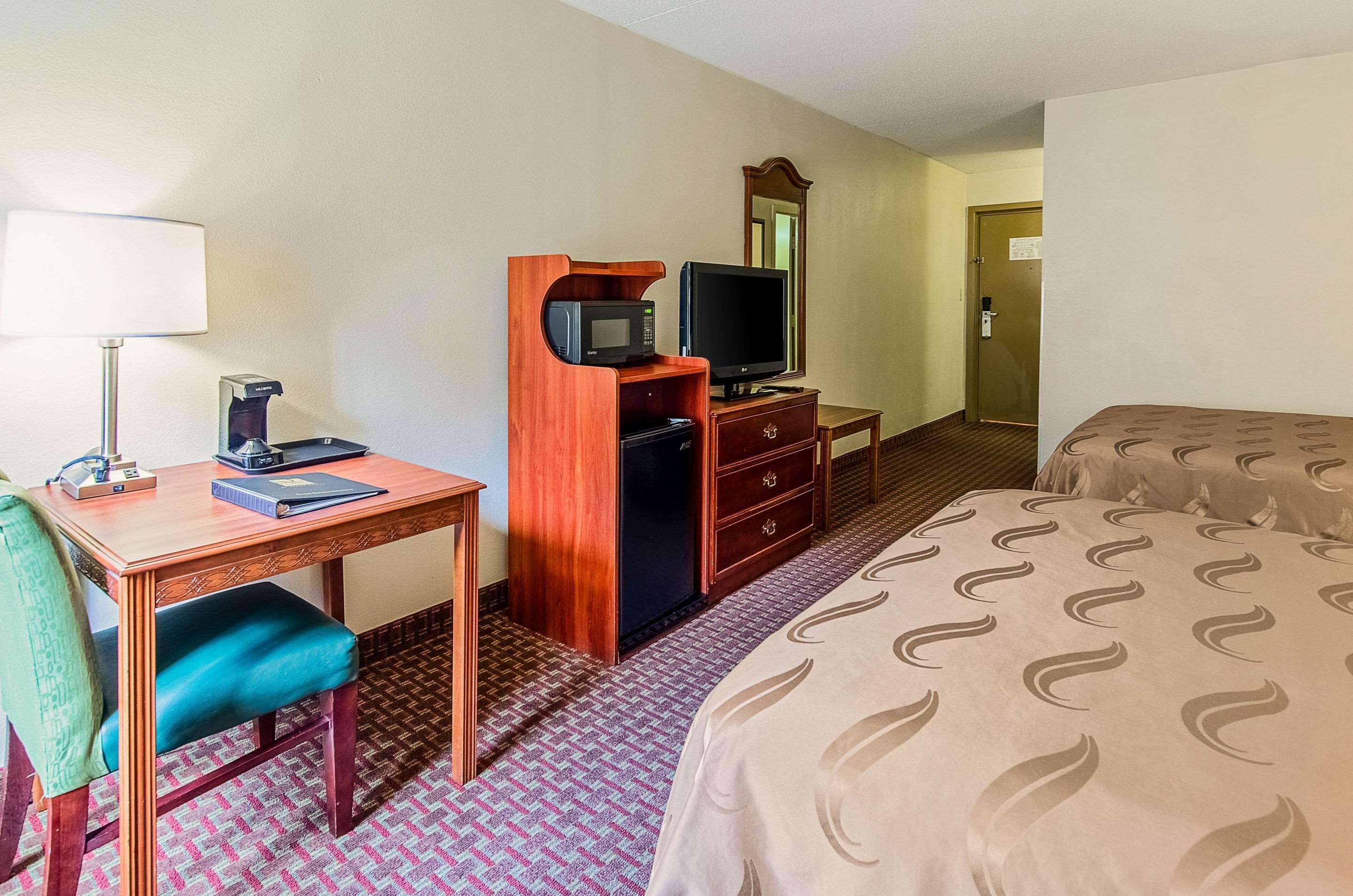 Quality Inn & Suites Lexington Near I-64 And I-81 Timber Ridge Eksteriør billede