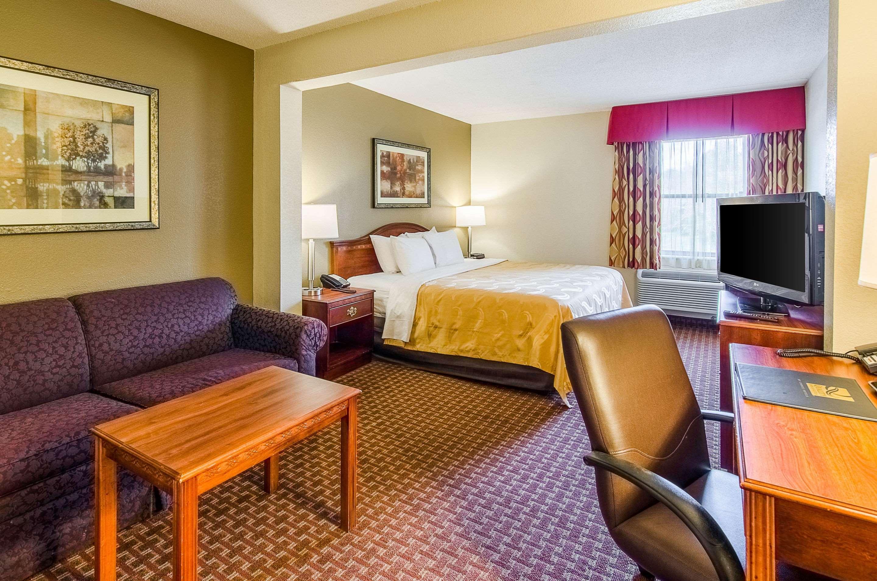 Quality Inn & Suites Lexington Near I-64 And I-81 Timber Ridge Eksteriør billede