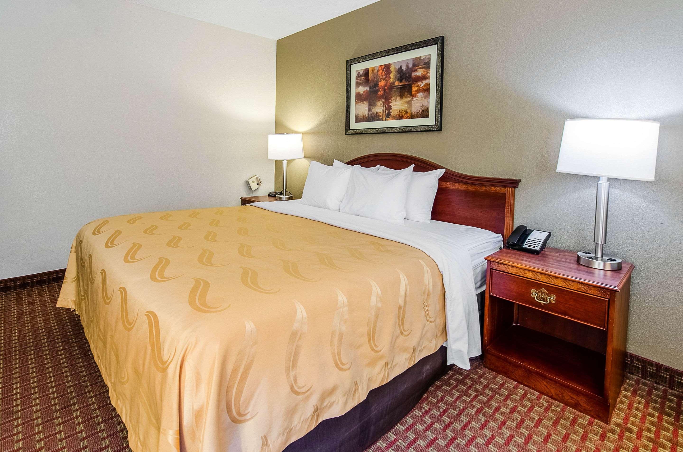 Quality Inn & Suites Lexington Near I-64 And I-81 Timber Ridge Eksteriør billede