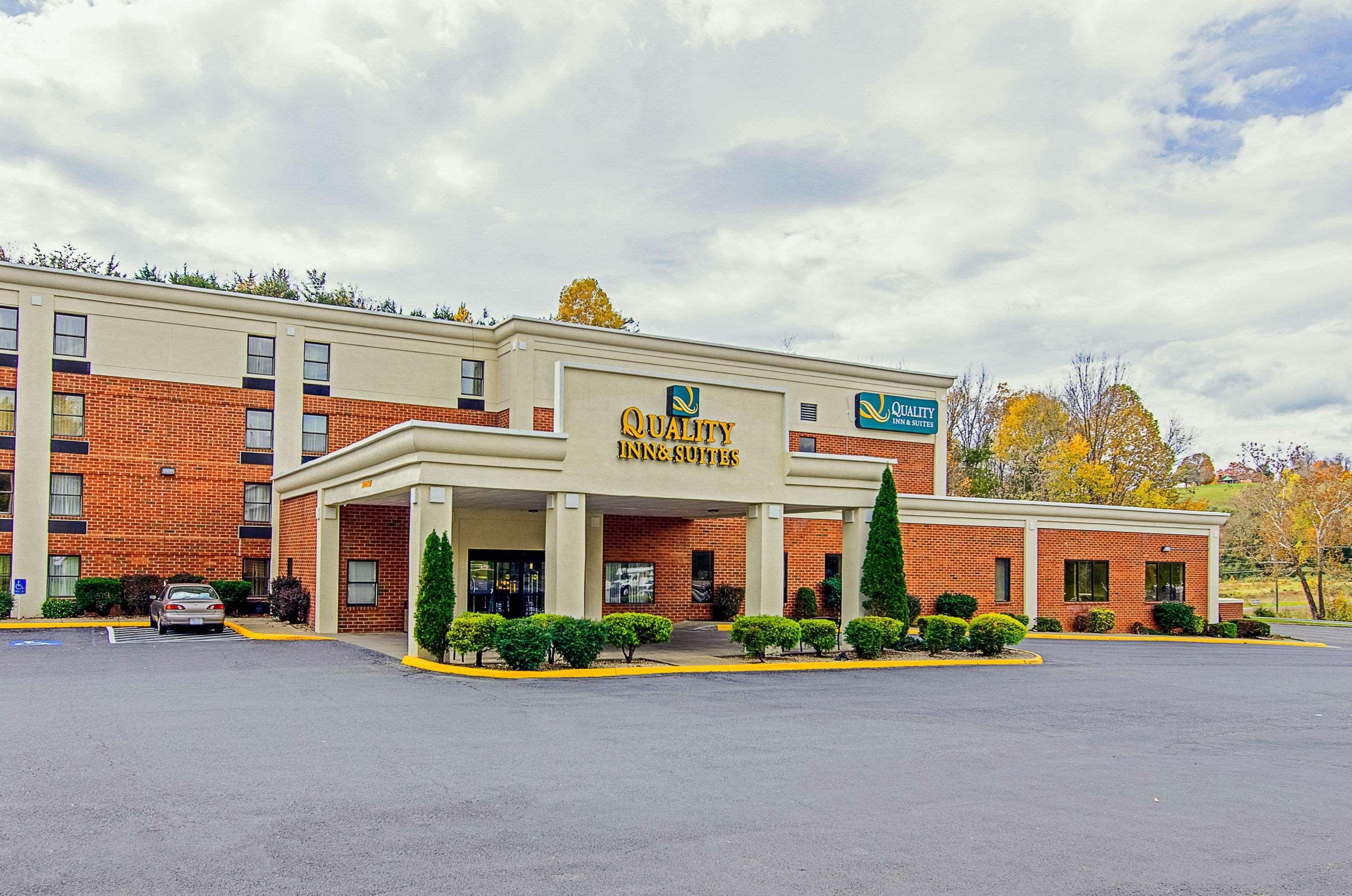 Quality Inn & Suites Lexington Near I-64 And I-81 Timber Ridge Eksteriør billede