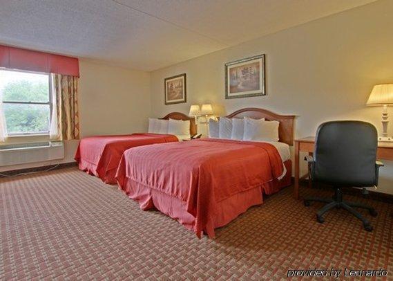Quality Inn & Suites Lexington Near I-64 And I-81 Timber Ridge Værelse billede