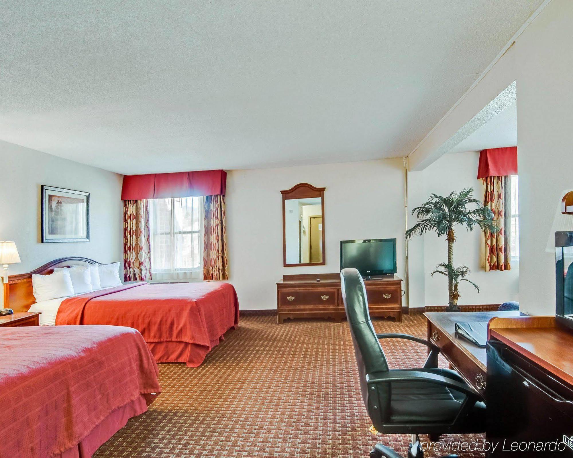 Quality Inn & Suites Lexington Near I-64 And I-81 Timber Ridge Eksteriør billede
